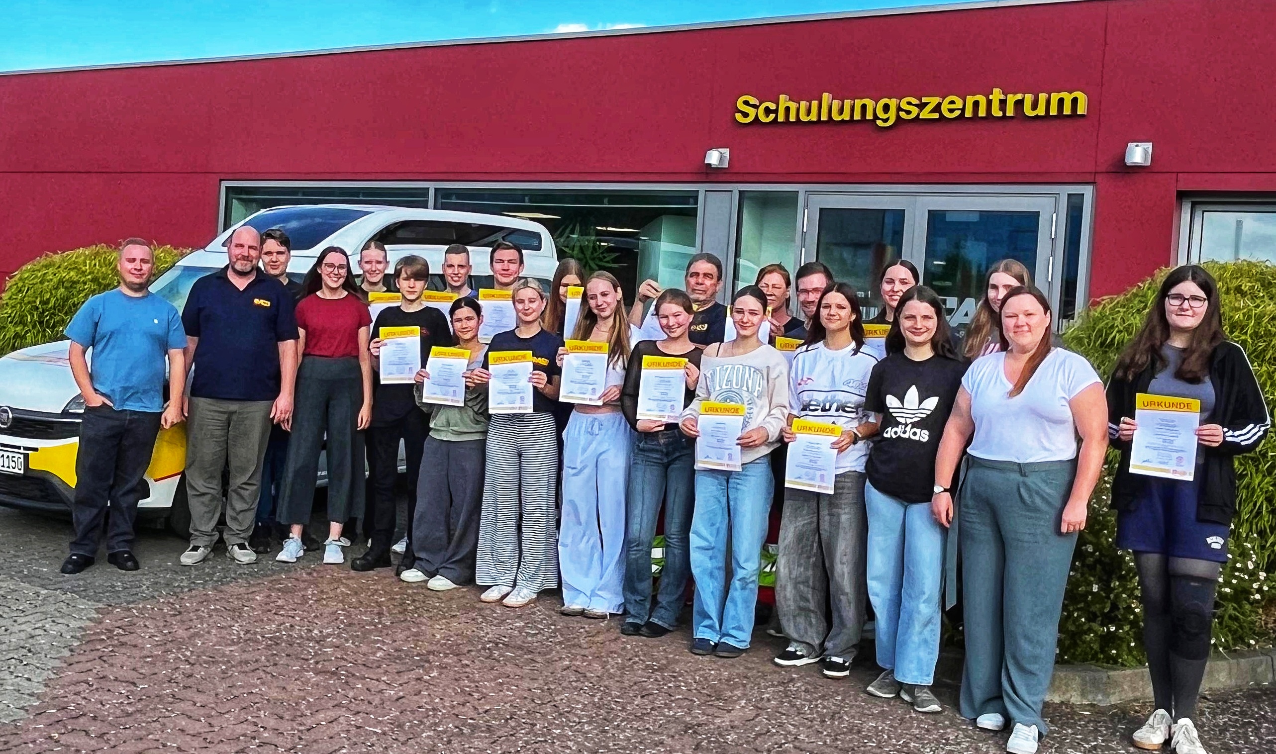 Sanitätshelferlehrgang erfolgreich abgeschlossen 